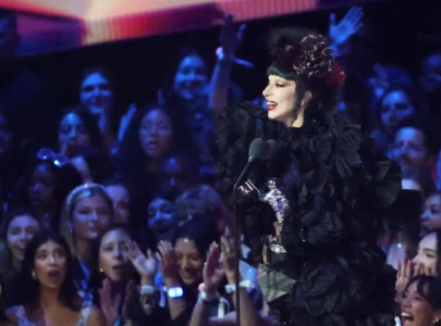 2025 mtv vmas winners lady gaga ariana grande sabrina carpenter and more take top honours