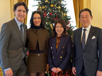 katy perry joins justin trudeau to meet japanese politician fumio kishida during japan visit katy perry joins justin trudeau to meet japanese politician fumio kishida during japan visit