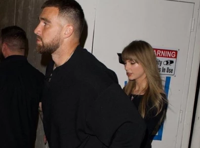 taylor swift and travis kelce rock matching outfits for dinner date in nyc taylor swift and travis kelce rock matching outfits for dinner date in nyc