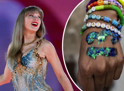 taylor swift receives personalised gifts from young fan after chiefs win