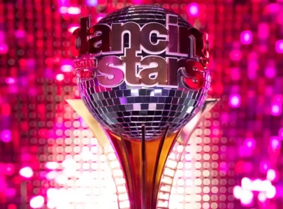 dancing with the stars crowns season 34 winner in dramatic finale