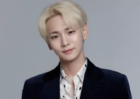 shinee s key issues apology steps back from activities amid injection aunt controversy