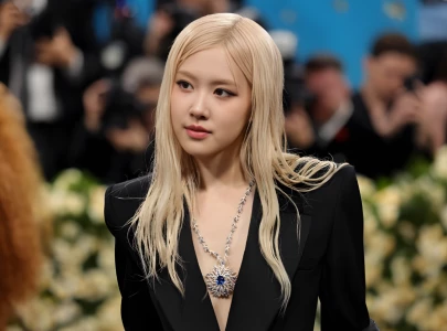 blackpink s ros becomes emotional over love life question in podcast interview