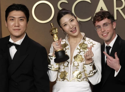 oscars face boos and backlash after kpop demon hunters team cut off during acceptance speech oscars face boos and backlash after kpop demon hunters team cut off during acceptance speech