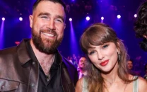 taylor swift gives shout out to travis kelce in heartfelt acceptance speech at iheartradio awards