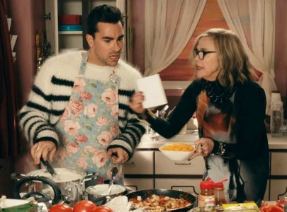 dan levy becomes emotional discussing schitt s creek sequel plans after catherine o hara s death