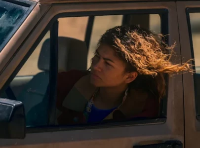 euphoria season 3 premiere recap rue cassie nate and others explore major life changes after high school