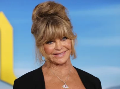 goldie hawn explains hollywood hiatus i want roles that make me say oh my god