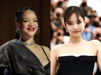 rihanna and blackpink jennie s governors ball moment during a ap rocky s set sends fan into frenzy rihanna and blackpink jennie s governors ball moment during a ap rocky s set sends fan into frenzy