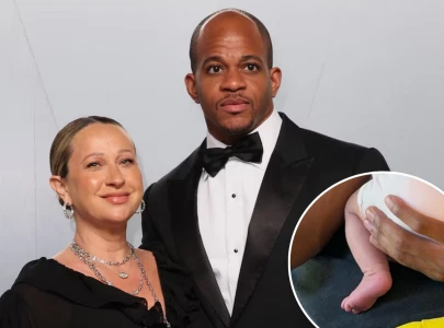 tobey maguire s ex wife jennifer meyer welcomes baby girl with fianc geoffrey ogunlesi