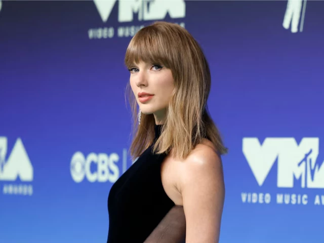 MTV VMAs 2026: All the candid backstage moments with Taylor Swift, Madonna and more