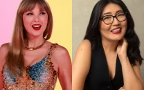 taylor swift surprises the summer i turned pretty creator jenny han with special gift taylor swift surprises the summer i turned pretty creator jenny han with special gift