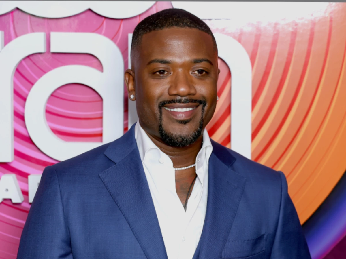 ray j hospitalised in las vegas after heart pains and severe pneumonia diagnosis