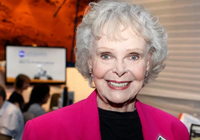 June Lockhart, 'Lassie' and 'Lost in Space' star, dies at 100 as Hollywood  pays tribute