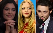 amanda seyfried hilariously misunderstands timoth e chalamet s shoutout to kylie jenner in acceptance speech