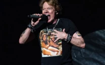 guns n roses frontman axl rose responds after onstage outburst in buenos aires amid technical issues guns n roses frontman axl rose responds after onstage outburst in buenos aires amid technical issues