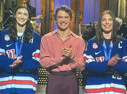 connor storrie honours usa women s hockey team in snl monologue after trump s phone call snub