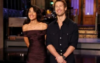 glen powell flies out ups driver for snl hosting debut with olivia dean as musical guest glen powell flies out ups driver for snl hosting debut with olivia dean as musical guest