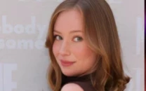 hannah einbinder calls ai creators losers and says they re not artists at hacks press event