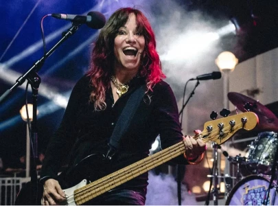 jennifer finch dies at 59 after brain cancer battle what was the l7 bassist s net worth jennifer finch dies at 59 after brain cancer battle what was the l7 bassist s net worth