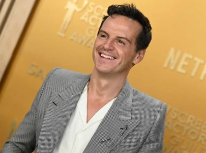 andrew scott opens up about medical emergency during 2020 sag awards at this year s ceremony andrew scott opens up about medical emergency during 2020 sag awards at this year s ceremony