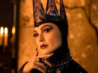 gal gadot gets candid about disney s snow white box office failure amid political pressure