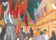 members of the hindu community gather at durga shiv mandir in hyderabad to celebrate the vibrant dussehra festival marked by devotional rituals festive d cor and twinkling lights the night time celebration reflects the city s enduring spirit of cultural harmony and tradition photo ppi