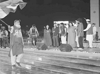yadgar e fatah monument opens to public yadgar e fatah monument opens to public