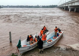 punjab launches clinic on boat as floodwaters submerge villages punjab launches clinic on boat as floodwaters submerge villages