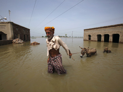 president zardari visits sukkur