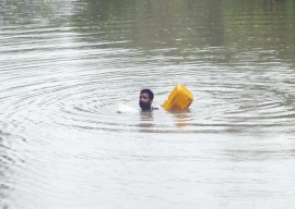 sindh on alert as punjab floodwaters rush south sindh on alert as punjab floodwaters rush south