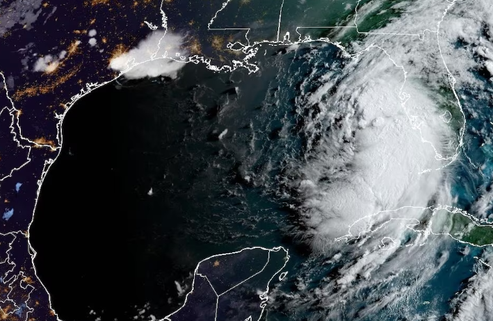 storm debby approaches florida august 4 20024 photo national weather service reuters