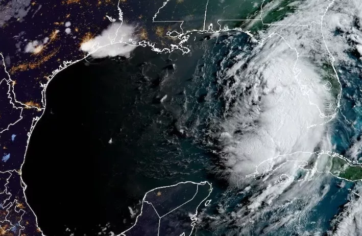 storm debby approaches florida august 4 20024 photo national weather service reuters storm debby approaches florida august 4 20024 photo national weather service reuters