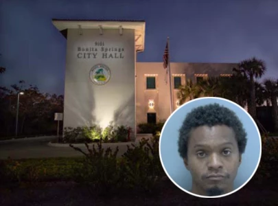 florida man trespasses into city hall takes overnight tour