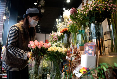 pnca sends flowers to award winning artists pnca sends flowers to award winning artists