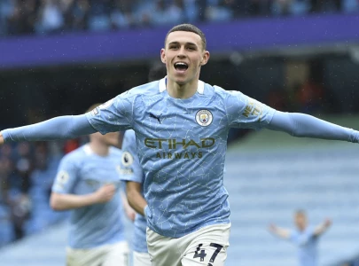 man city s foden wins football writers award man city s foden wins football writers award