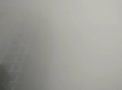 dense fog disrupts traffic diverts flights in karachi