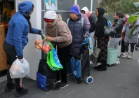 workers distribute groceries at la colaborativa s food pantry as food aid benefits including snap payments will be suspended starting november 1 amid the ongoing u s government shutdown in chelsea massachusetts us october 29 2025 photo reuters