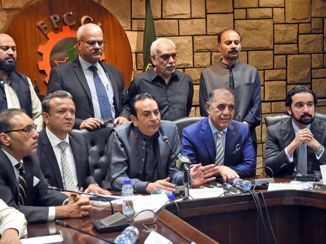 fpcci president atif ikram sheikh addresses the media alongside presidents of other chambers of commerce in islamabad after talks with special assistant to pm on revenue haroon akhtar on july 18 2025 photo online