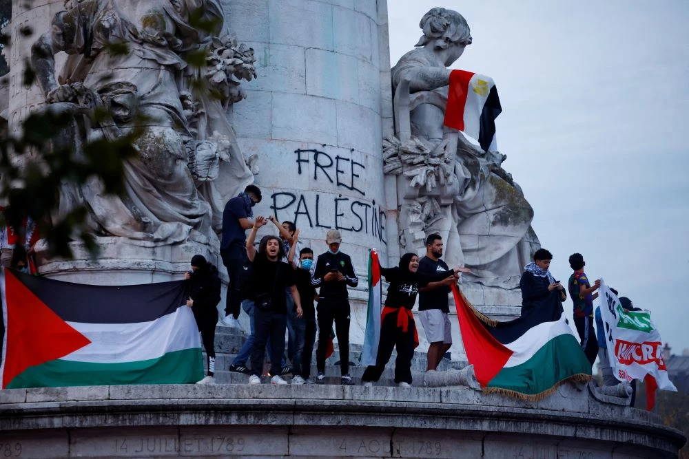 urgence palestine emergency palestine created in 2023 to protest against israel s military offensive photo reuters urgence palestine emergency palestine created in 2023 to protest against israel s military offensive photo reuters
