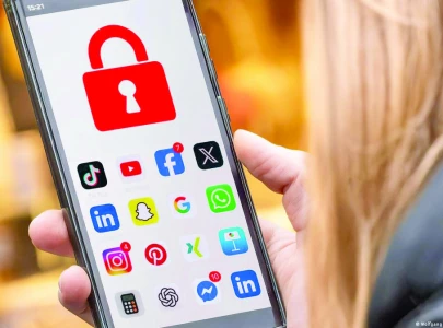 france moves to ban social media for users under 15