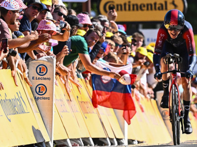 thomas hails vingegaard pogacar