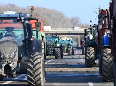 french farmers block roads over cow disease cull french farmers block roads over cow disease cull