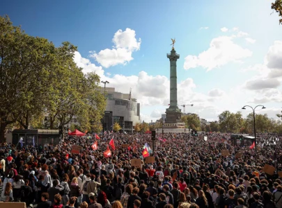 french student protests swell