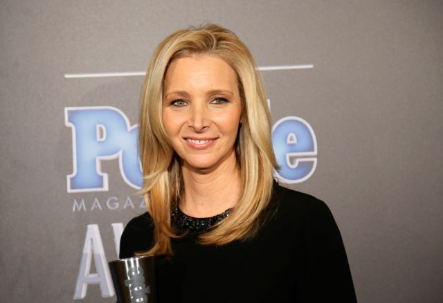 lisa kudrow opens up about devastating firing from frasier and overcoming doubts for friends lisa kudrow opens up about devastating firing from frasier and overcoming doubts for friends