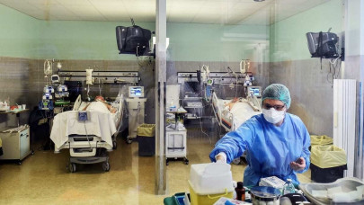 frontline healthcare workers bearing the brunt of the pandemic frontline healthcare workers bearing the brunt of the pandemic