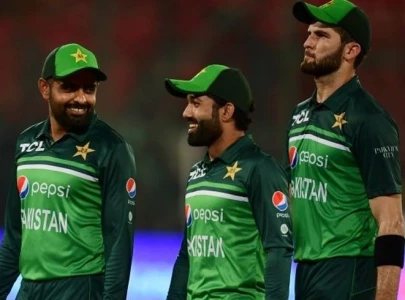 pakistan become no 1 odi team for first time in icc rankings