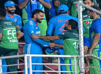 gambhir unhappy with indian pakistan players friendly chat during asia cup