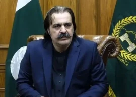 k p cm gandapur vows to overcome all obstacles to reach rawalpindi for pti protest