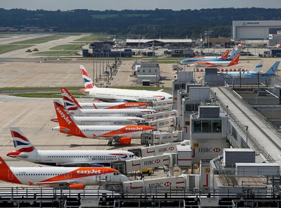 london s gatwick airport visited by bomb squad to respond to suspicious item